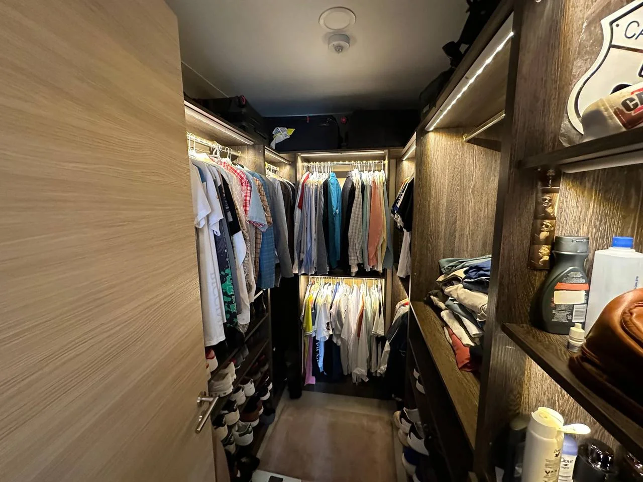 Apartamento de 2 habitaciones con estudio en Evaristo Morales, Distrito Nacional - 4