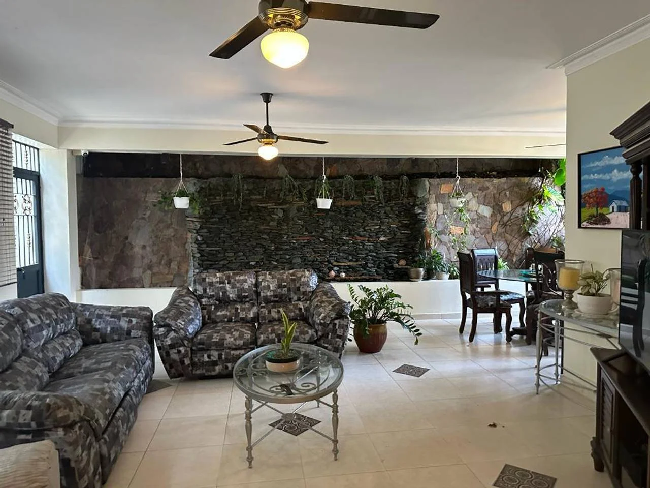Casa en venta sector de Arroyo Hondo con 530 metros cuadrados y piscina - 2