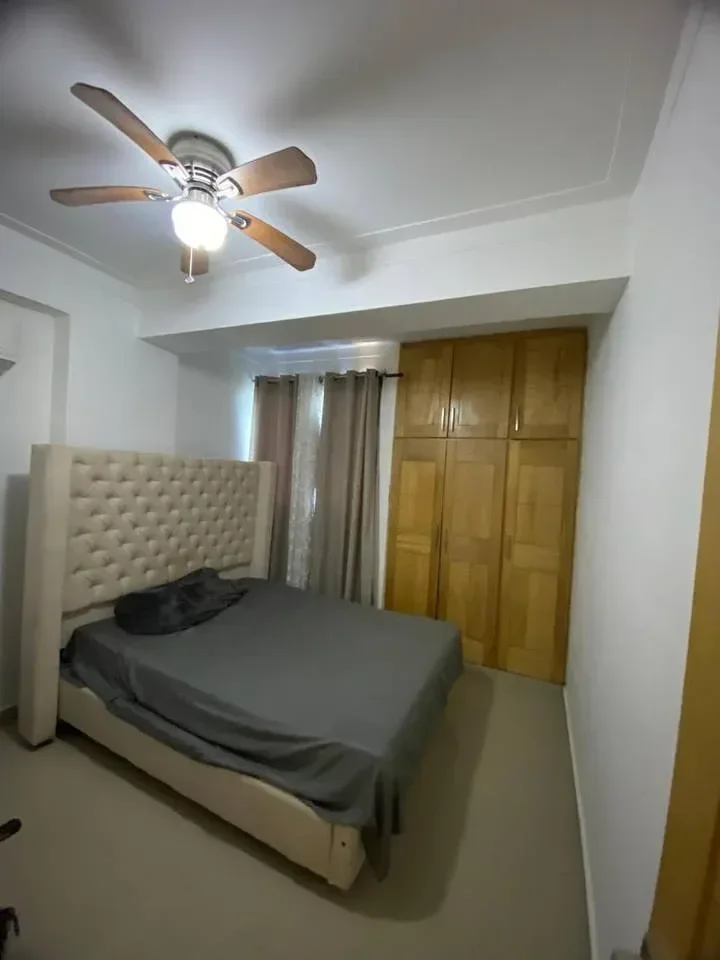 Apartamento en venta — Vista Hermosa, Santo Domingo Este (3 hab.) - 5