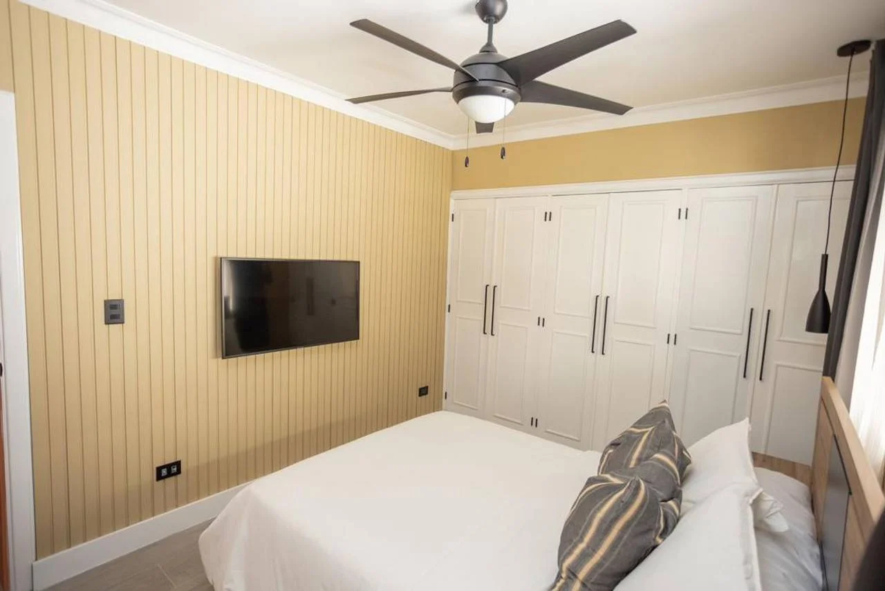 Apartamento en renta amueblado en sector Naco, 2 habitaciones con sus baños - 1