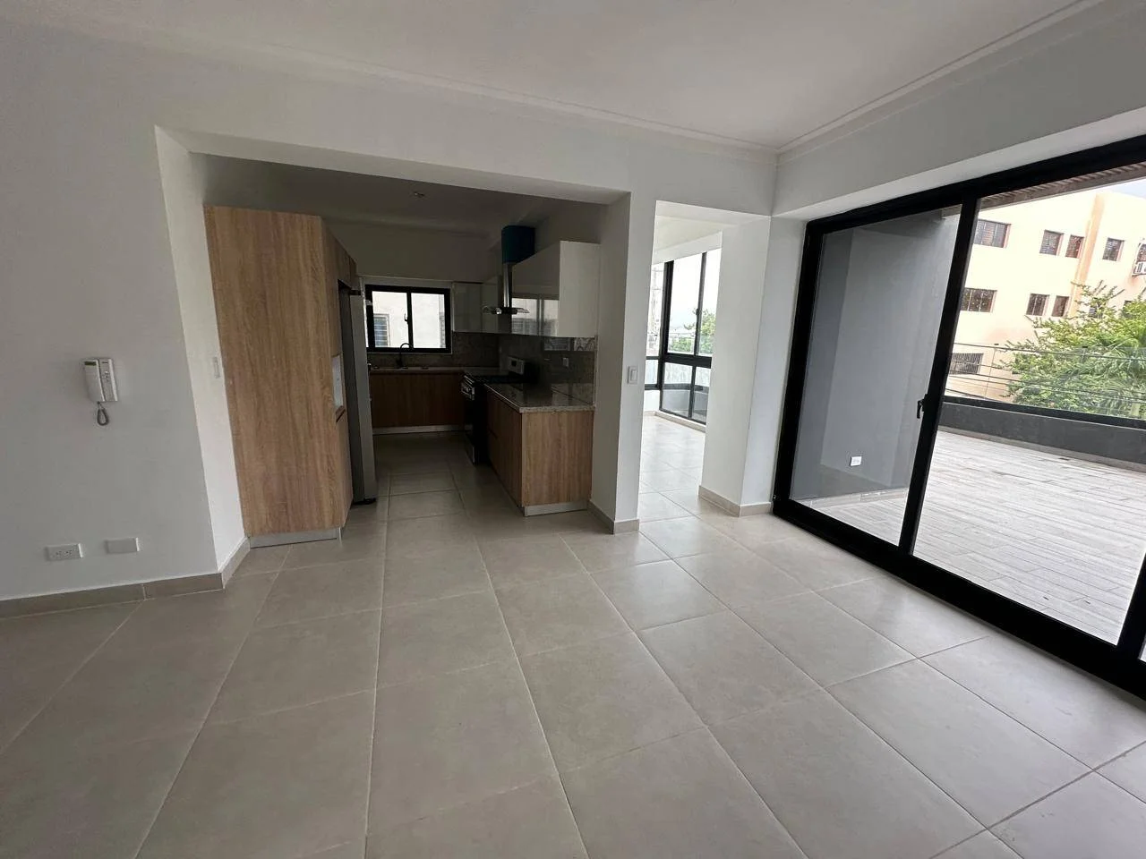 Apartamento con terraza a estrenar de 2 habitaciones en el Mirador Sur, Distrito Nacional - 3