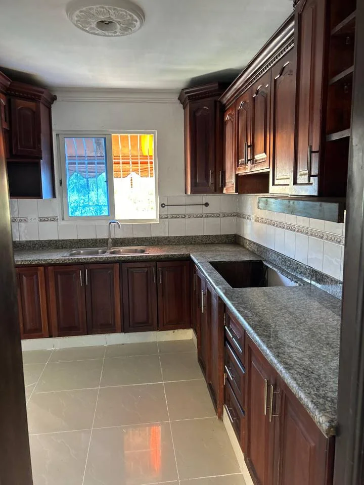 Apartamento en venta sector Alma Rosa I, con 3 habitaciones y 2 parqueos - 4