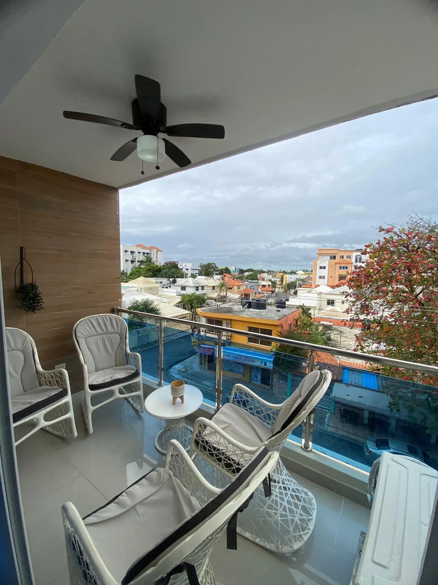 Apartamento en venta — Vista Hermosa, Santo Domingo Este (3 hab.)