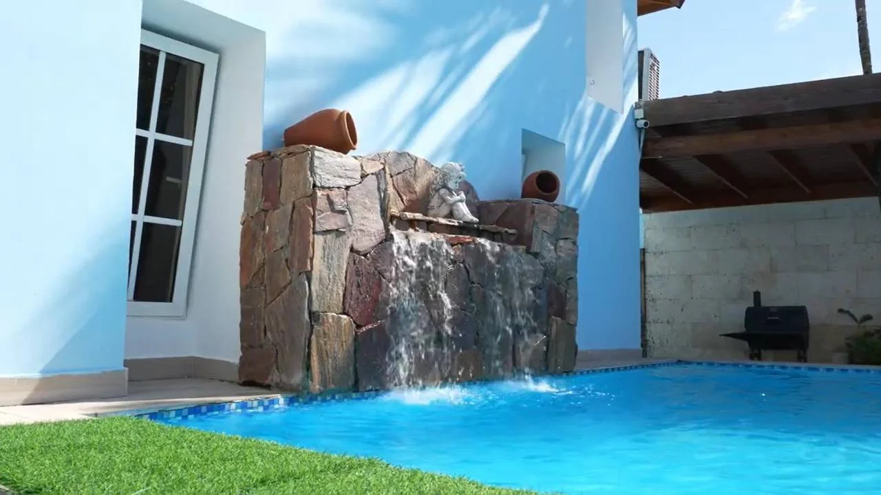 Casa en Arroyo Hondo en venta con piscina y paneles solares 17