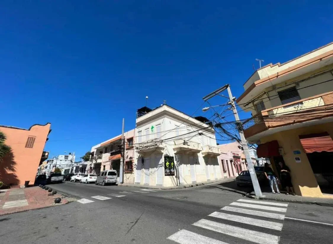 Zona Colonial: propiedad 4 hab. · 272 m² en venta