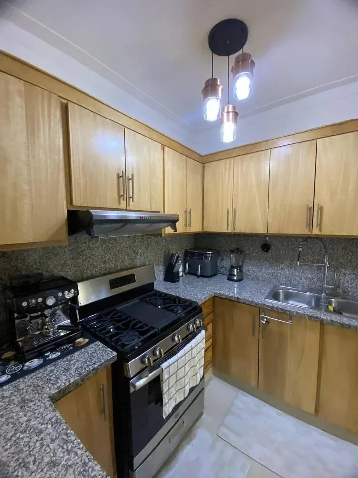 Apartamento en venta — Vista Hermosa, Santo Domingo Este (3 hab.) - 4