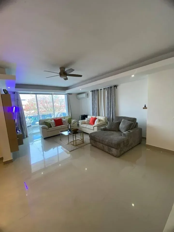 Apartamento en venta — Vista Hermosa, Santo Domingo Este (3 hab.) - 3