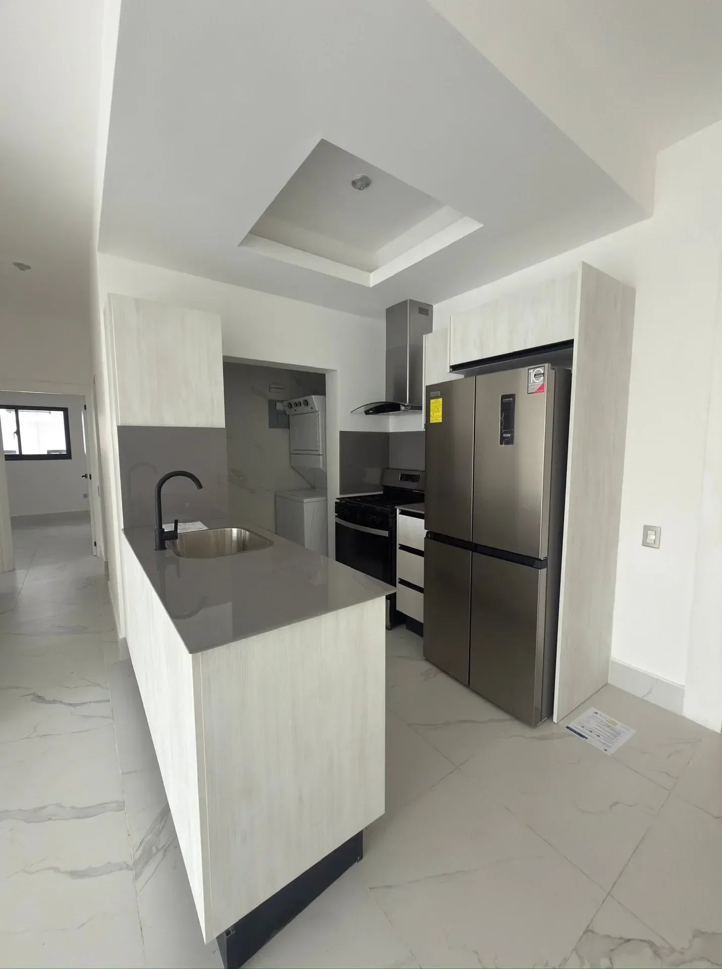 Apartamento en Evaristo Morales, 86 m² en alquiler