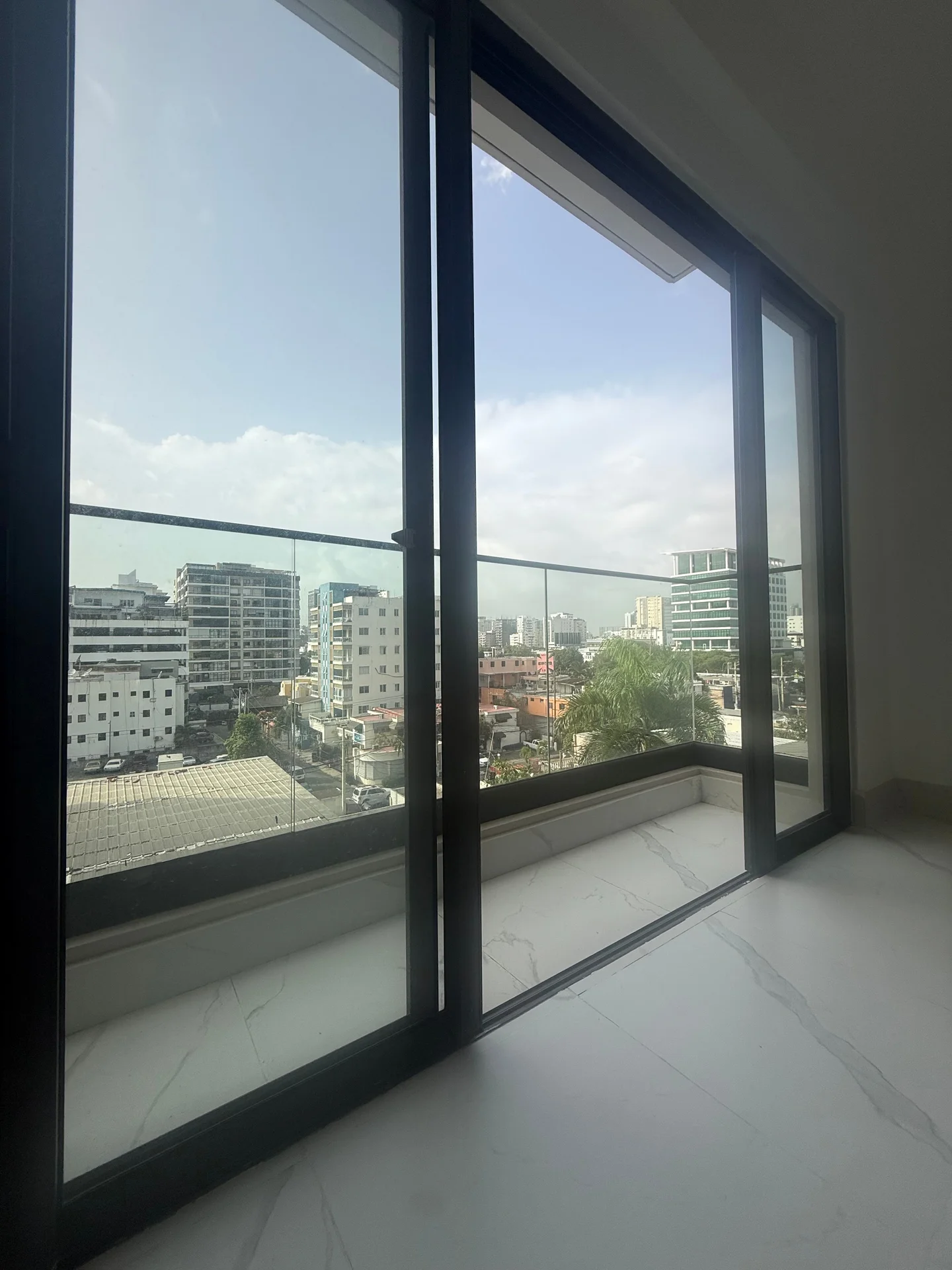 Apartamento en alquiler — Evaristo Morales, Distrito Nacional (2 hab.)