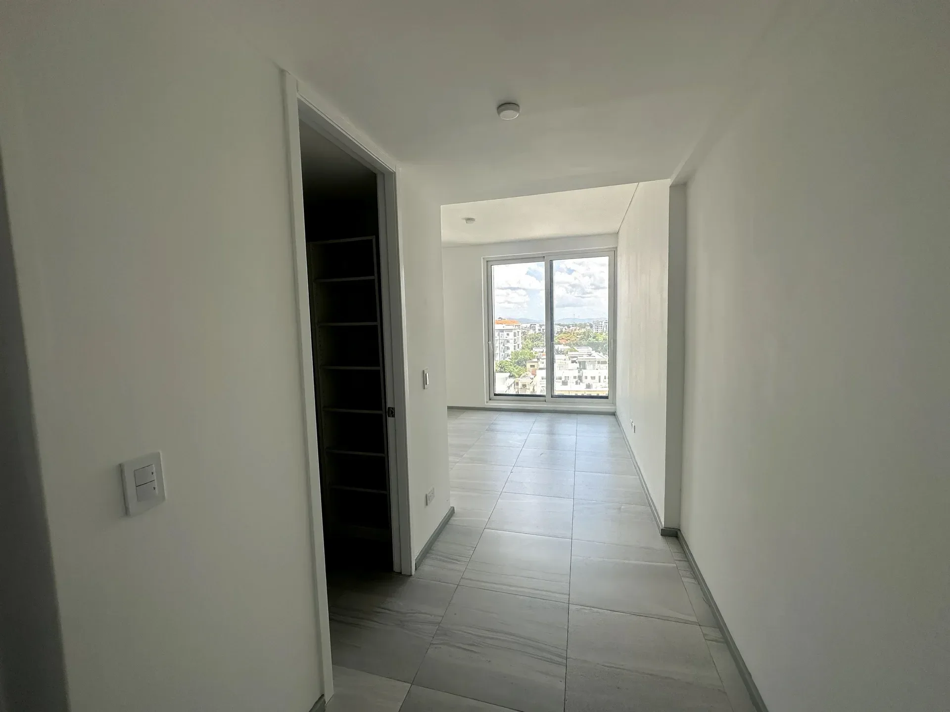 Apartamento de 2 habitaciones en venta en Evaristo Morales, Distrito Nacional - 2
