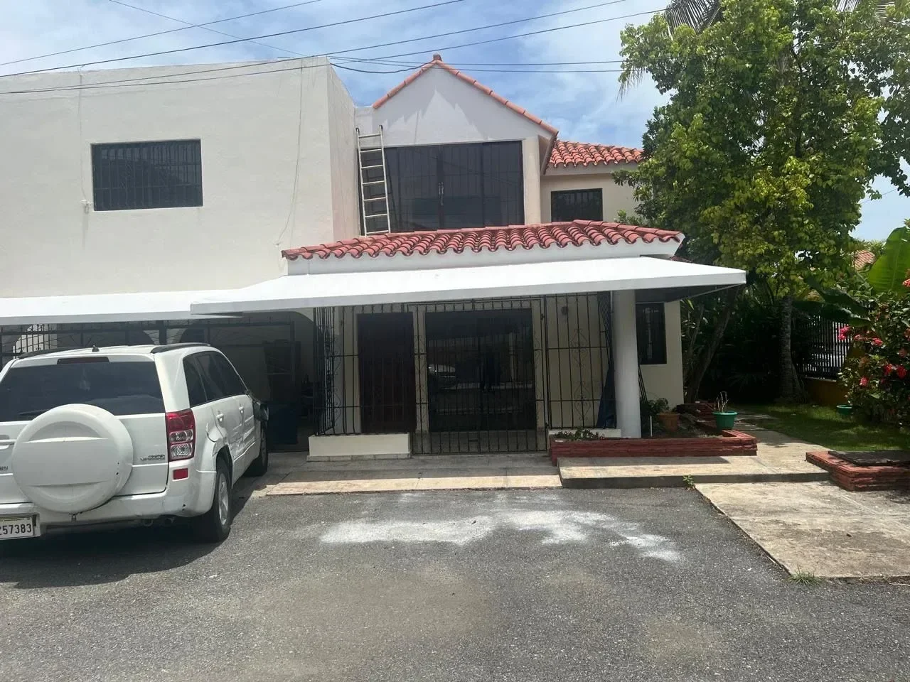Alquiler: casa en Urbanizacion Fernandez, Distrito Nacional