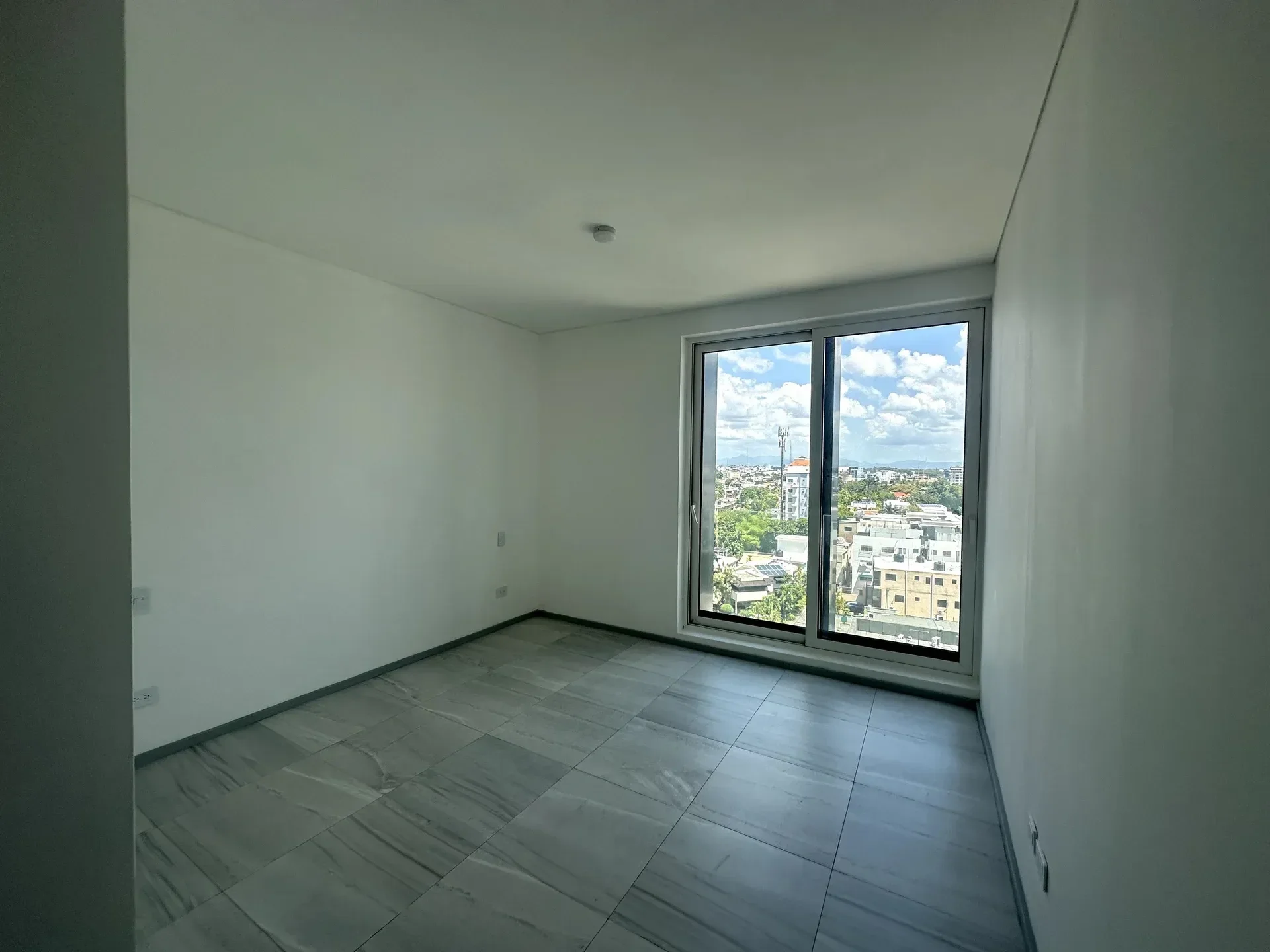 Apartamento de 2 habitaciones en venta en Evaristo Morales, Distrito Nacional - 3