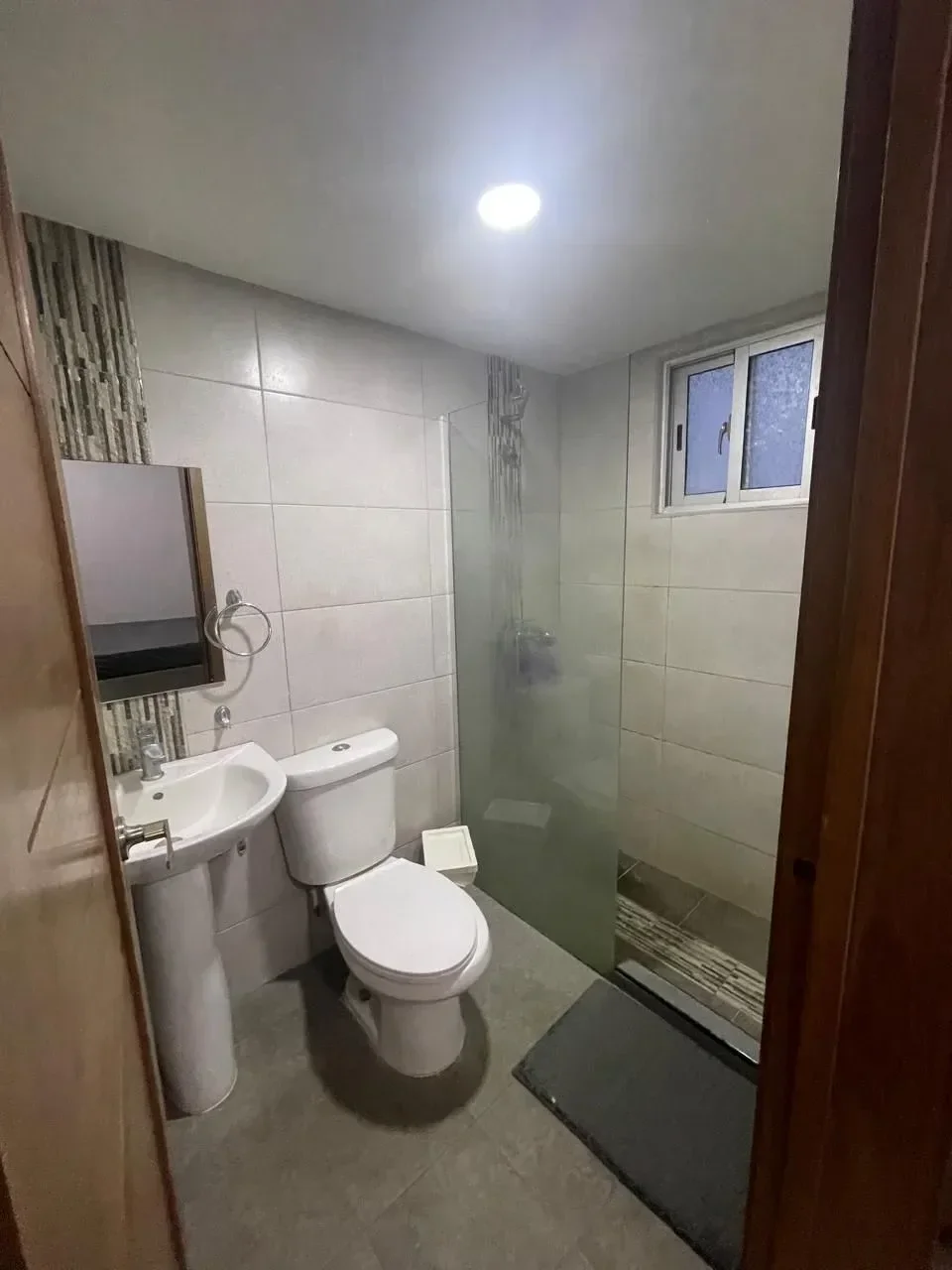 Apartamento en venta — Zona Universitaria, Distrito Nacional (2 hab.) - 4
