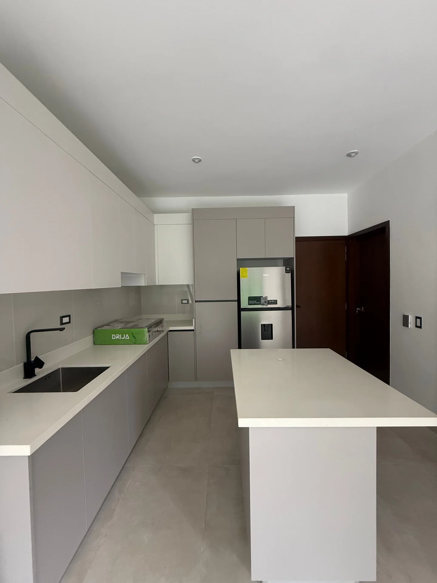 Apartamento en Renta en Exclusiva Torre - 1 Habitacion ( Línea Blanca Incluida ) - 2