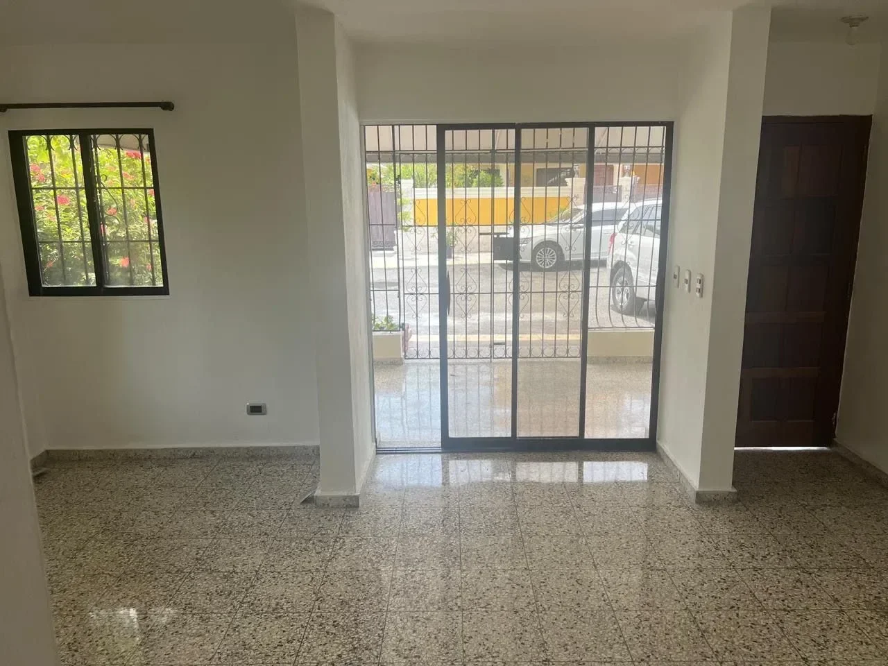 Alquiler: casa en Urbanizacion Fernandez, Distrito Nacional - 3