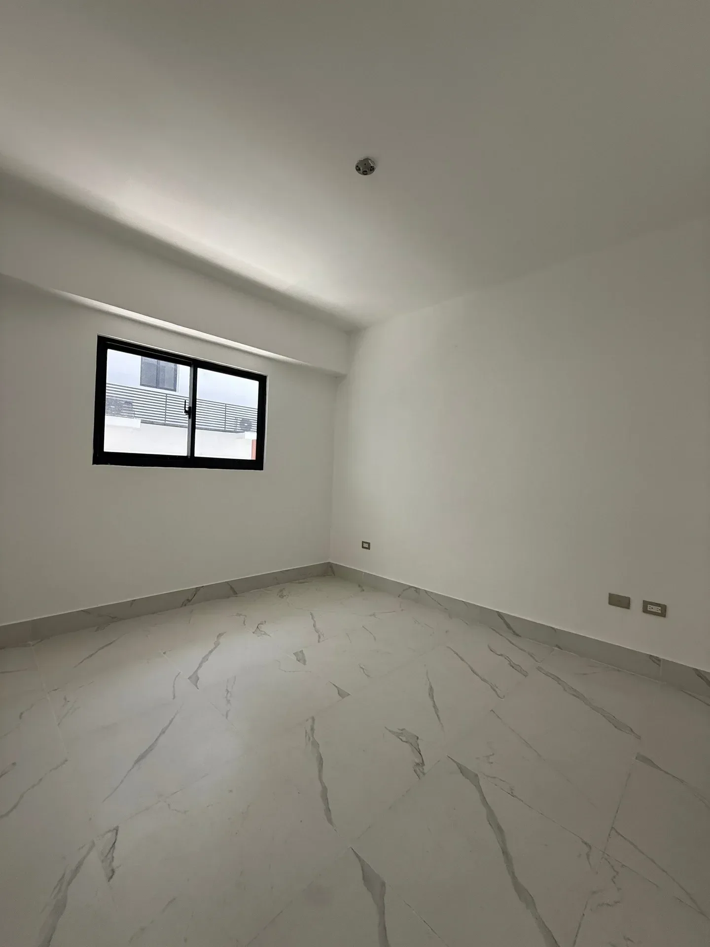 Alquiler: apartamento en Evaristo Morales, Distrito Nacional - 5