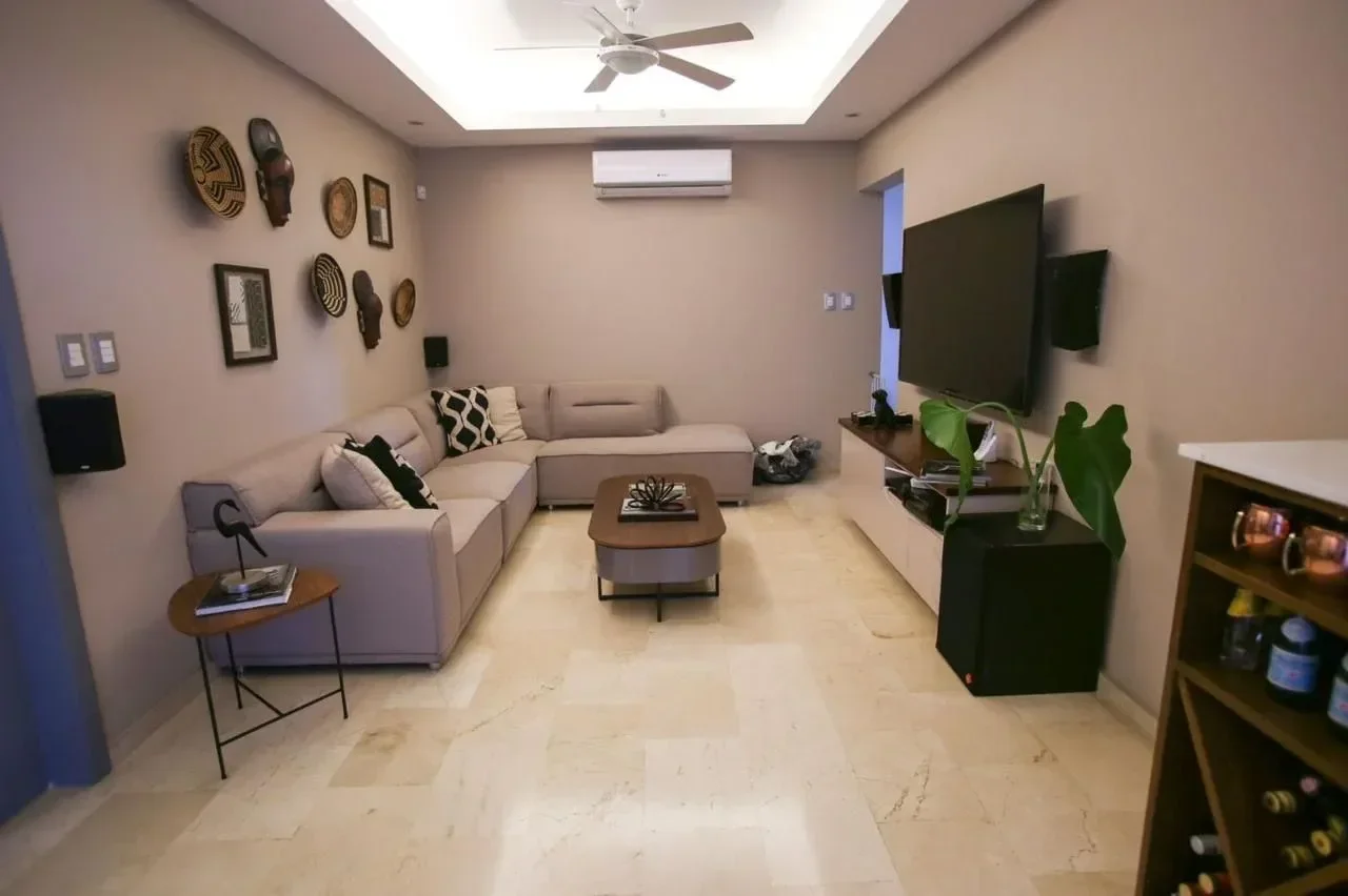 Ensanche Paraiso: appartement 3 ch. · 200 m² à louer - 5