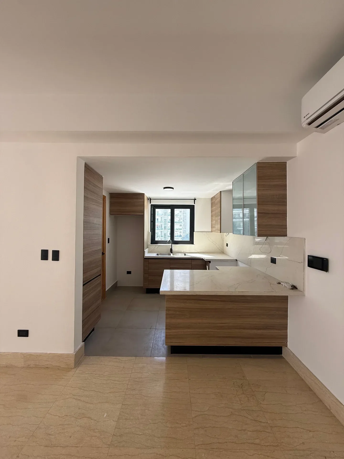 Ensanche Naco: apartamento 2 hab. · 127 m² en venta - 3
