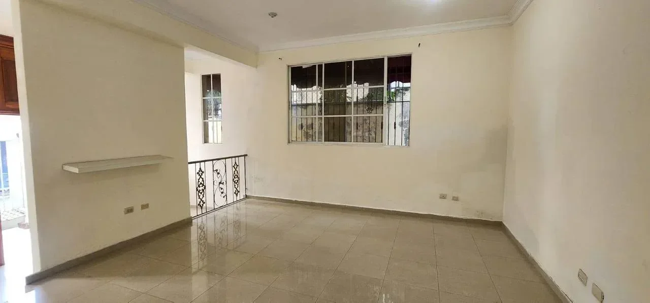 Casa en venta — Mirador del Oeste, Santo Domingo Oeste (4 hab.) - 4