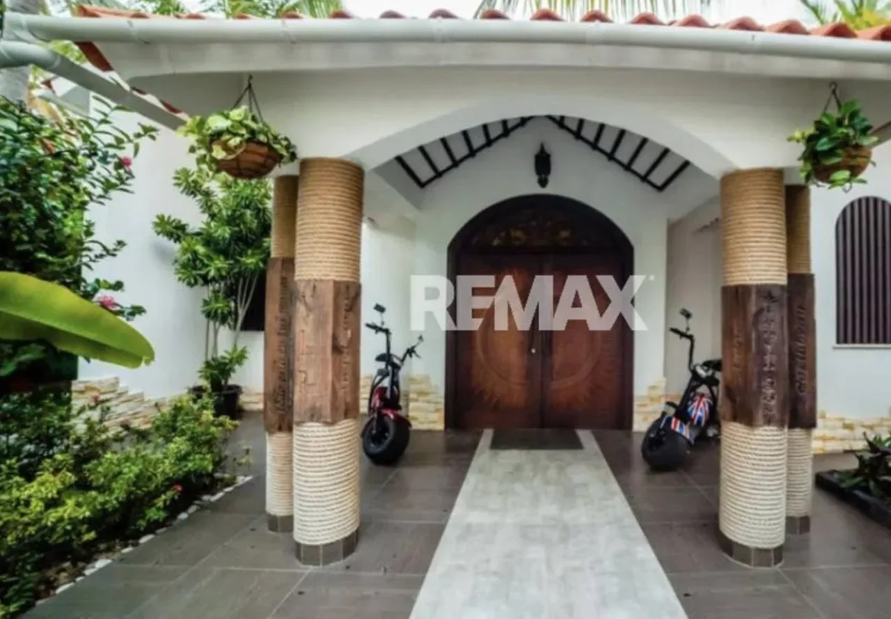 Bávaro: casa 6 hab. en venta