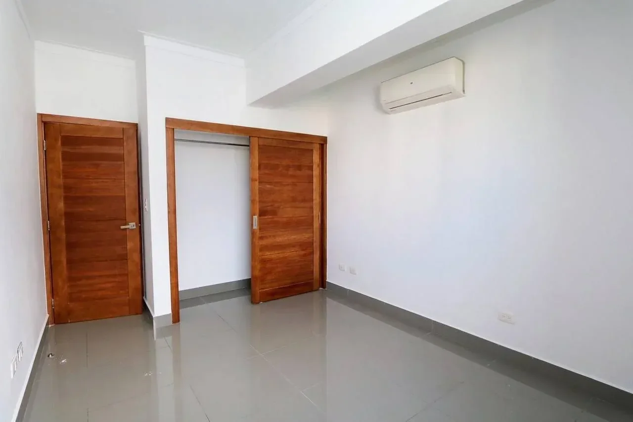Apartment for rent — Evaristo Morales, Santo Domingo D.N. (2 bed) - 4