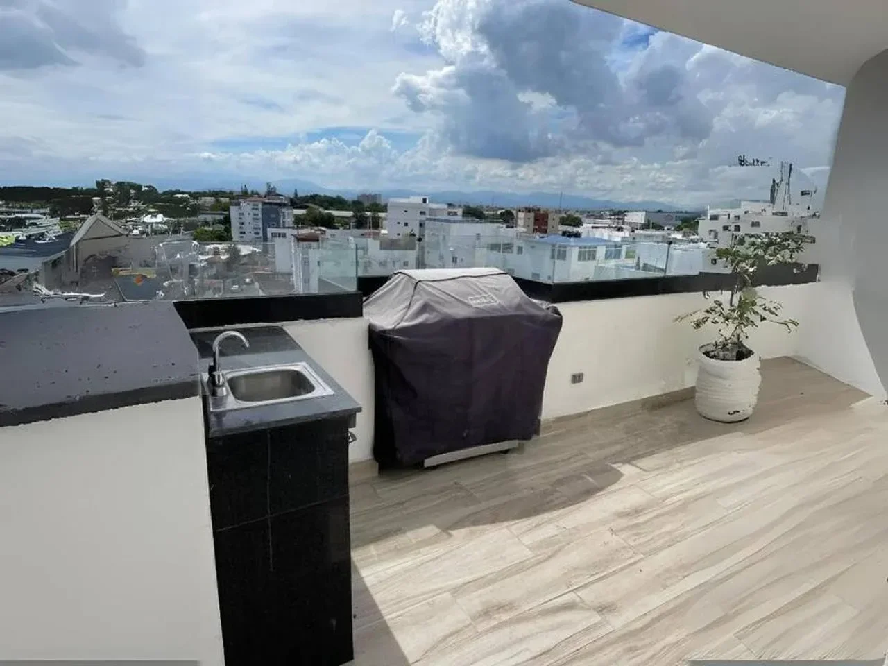 Venta: apartamento en Los Restauradores, Distrito Nacional - 5