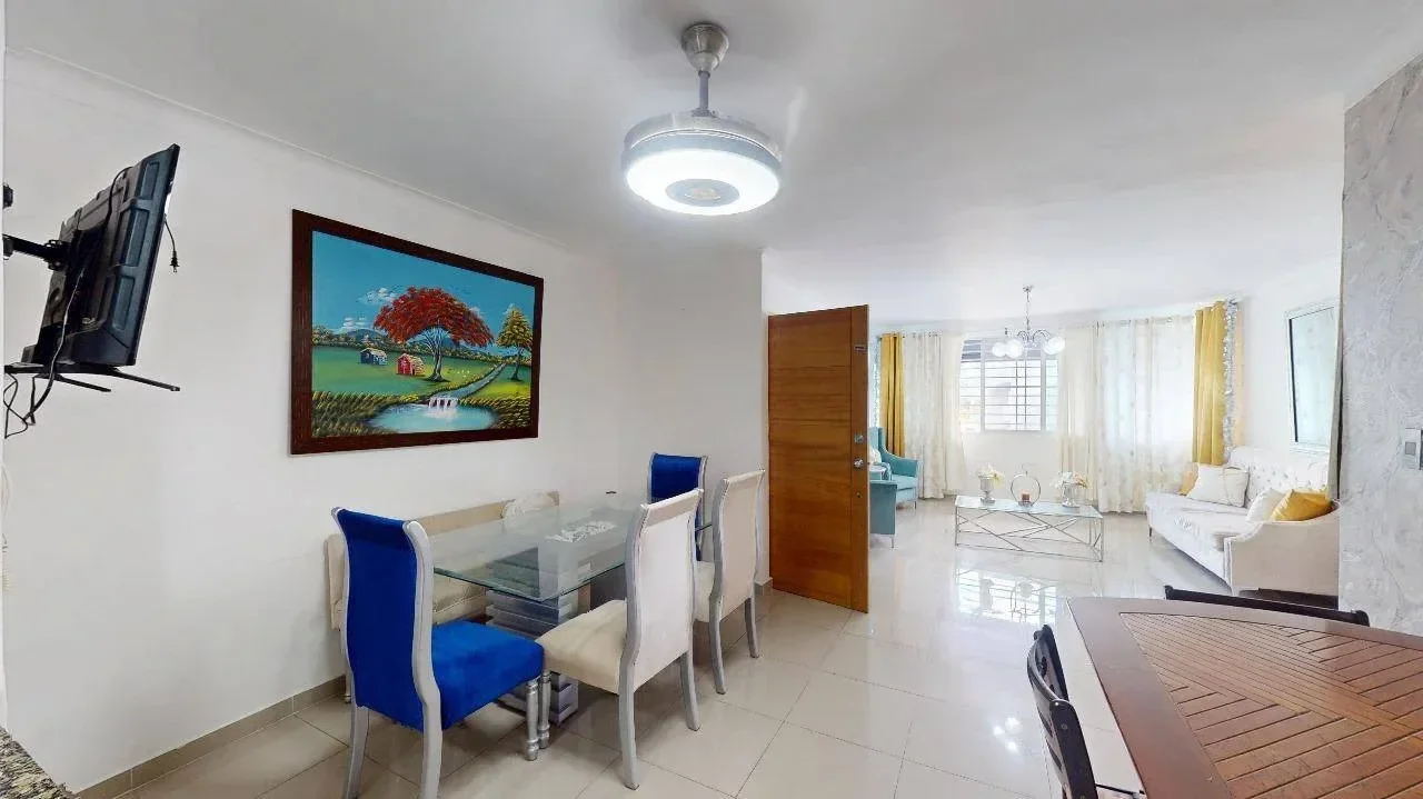 Apartamento en Colinas Del Arroyo, 104 m² en venta - 2