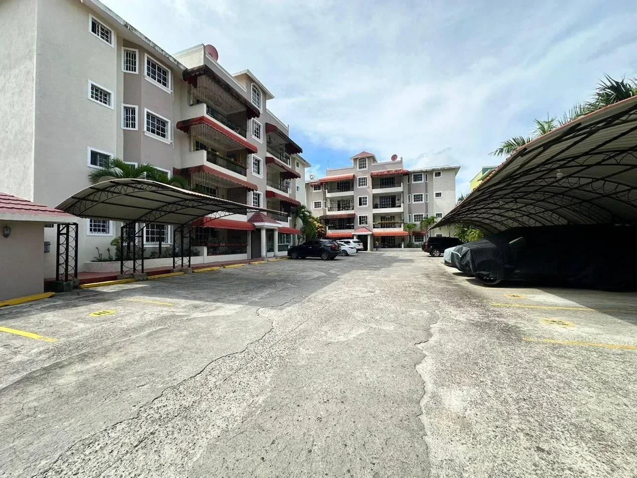 Apartamento en venta — Gurabo O Flor De Gurabo, Santiago de los Caballeros (3 hab.)