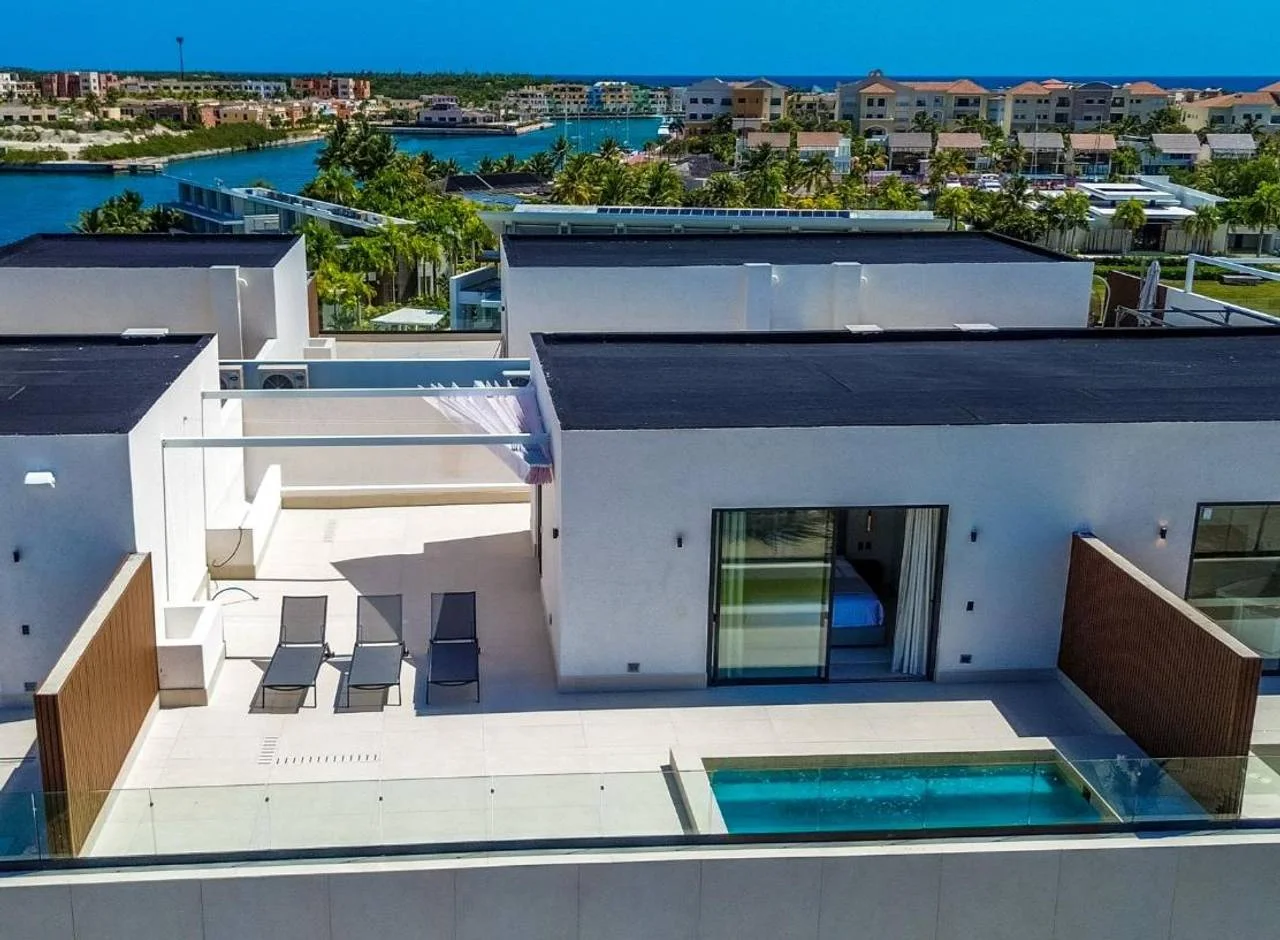 Apartamento en venta — Cap Cana (3 hab.) - 3