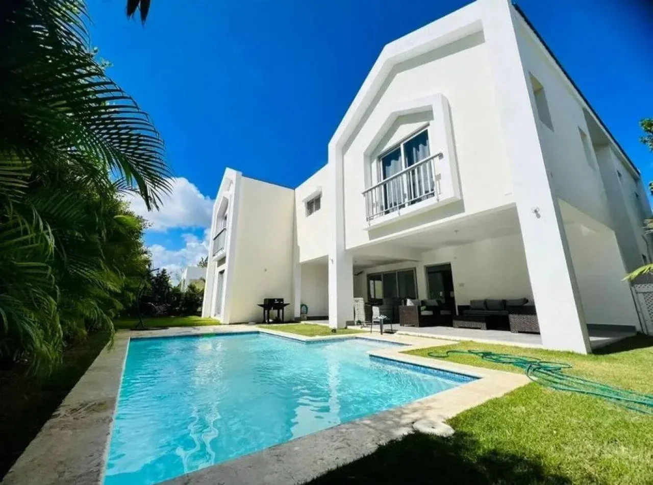 Villa en venta — Cap Cana (5 hab.) - 3