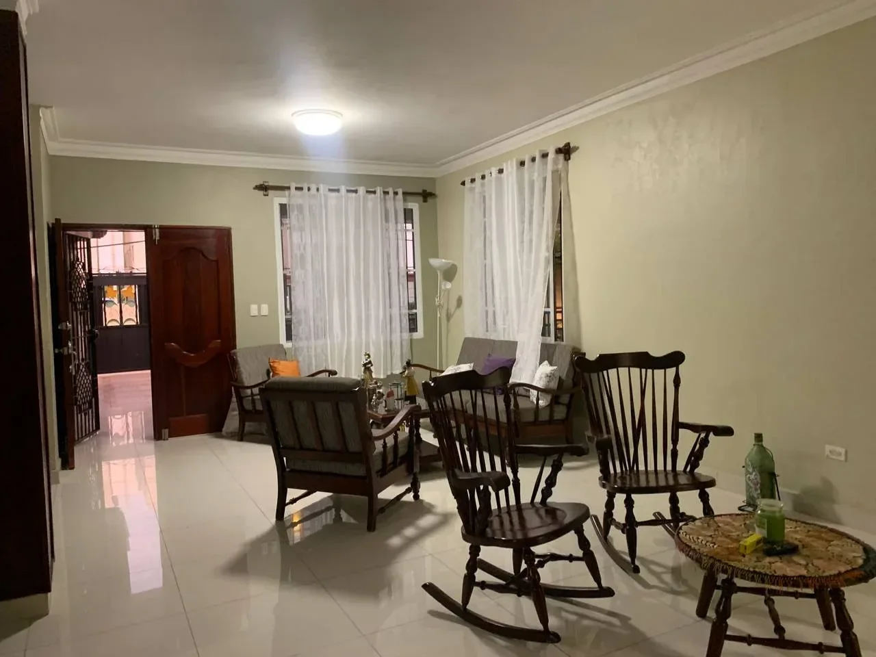 Casa en venta — La Barranquita, Santiago de los Caballeros (3 hab.) - 4