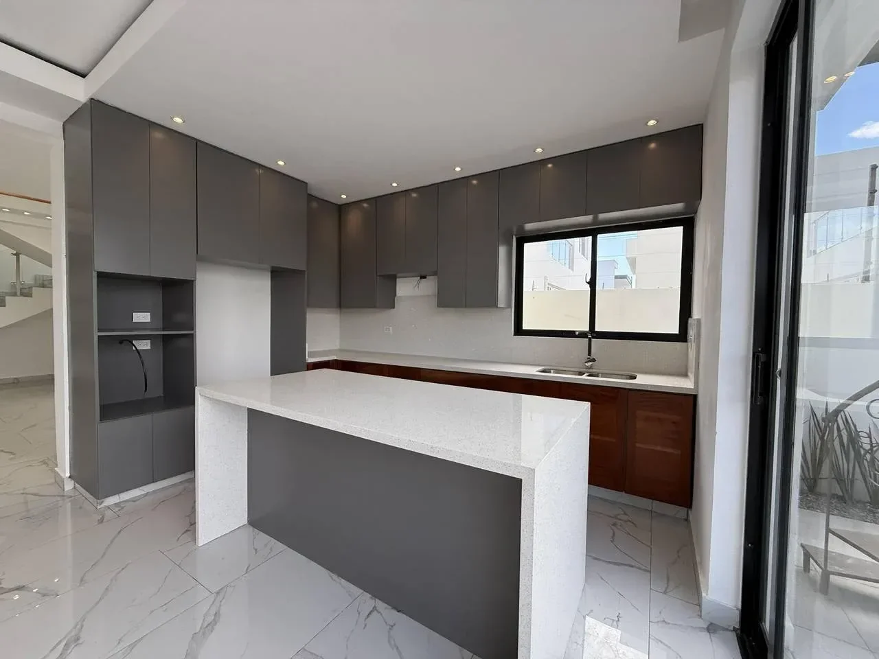 Venta: casa en Don Juan Ii, La Romana - 4