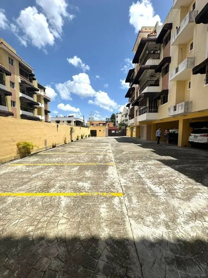 Apartamento de 3 habitaciones en venta en Vista Hermosa, Santo Domingo Este