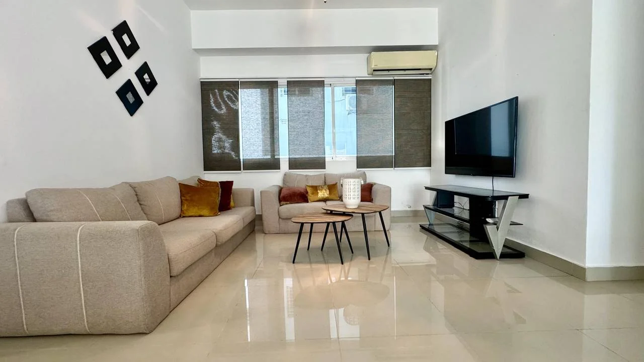 Apartamento en venta — Bella Vista, Distrito Nacional (2 hab.) - 2