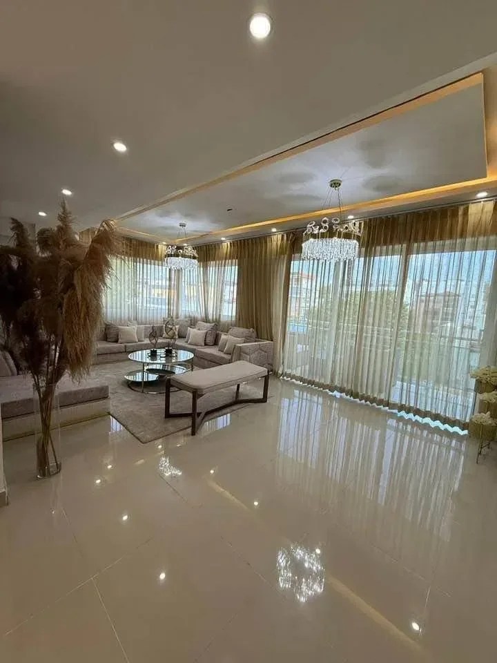 Penthouse en venta — Los Jardines del Sur, Distrito Nacional (4 hab.) - 2