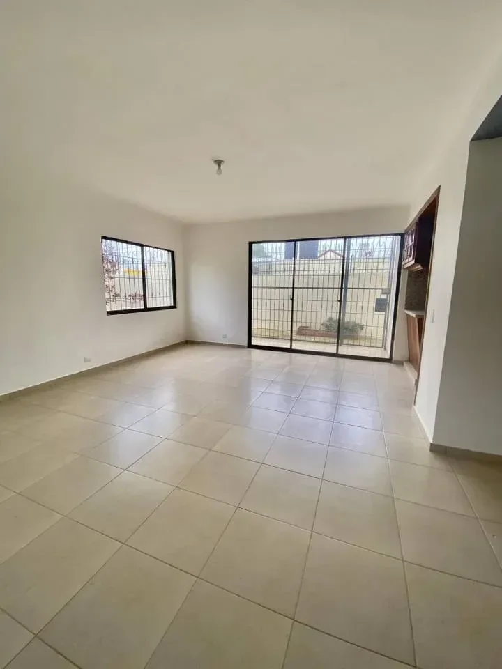 Casa en venta — Los Prados, Santiago de los Caballeros (4 hab.) - 3