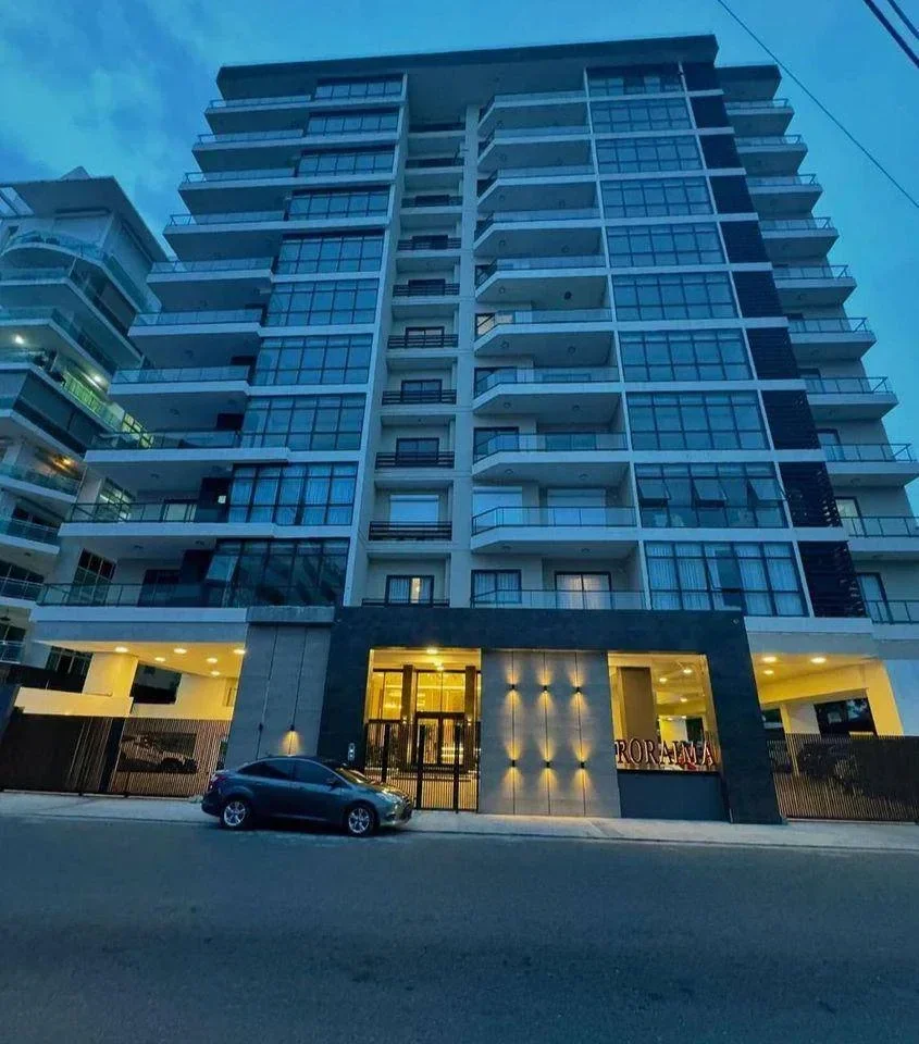Apartamento en venta — Evaristo Morales, Distrito Nacional (2 hab.) - 2