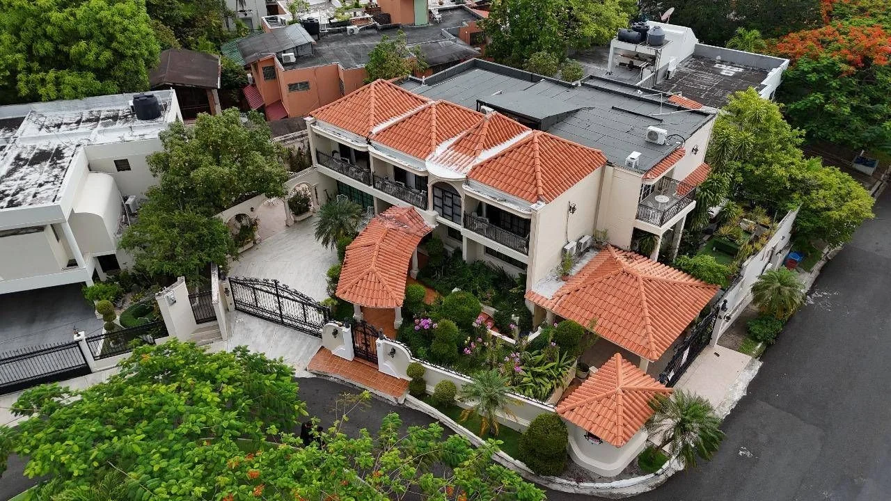 Casa en Arroyo Hondo Viejo, 600 m² en venta