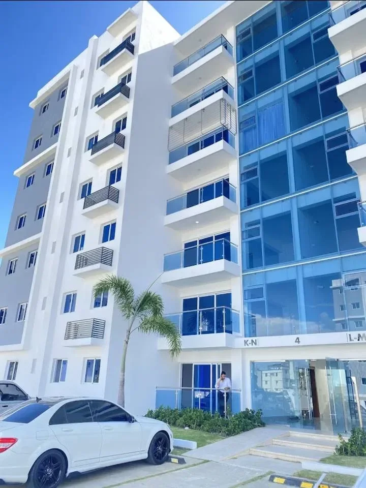 Apartamento en venta — Cerro Alto, Santiago de los Caballeros (3 hab.) - 2