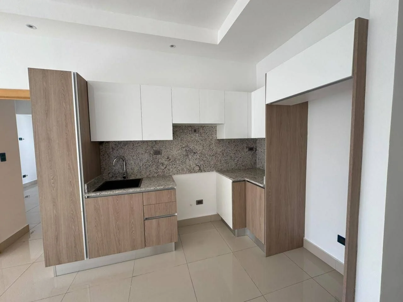 Apartamento en alquiler — Renacimiento, Santo Domingo D.N. - 4