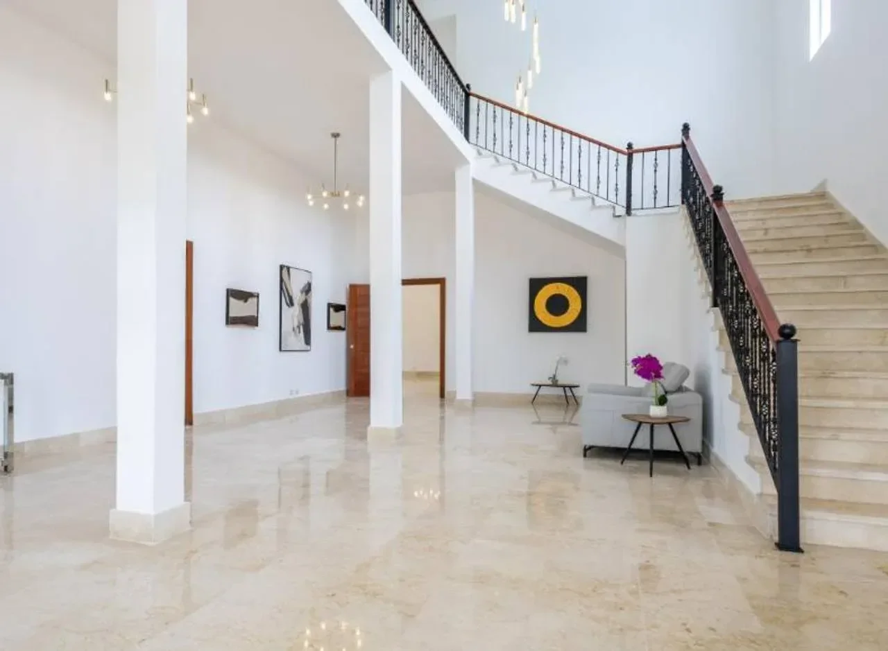 Villa en venta — Cap Cana (7 hab.) - 3