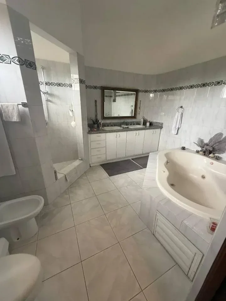 Casa en venta — Altos de Arroyo Hondo II, Distrito Nacional (4 hab.) - 5