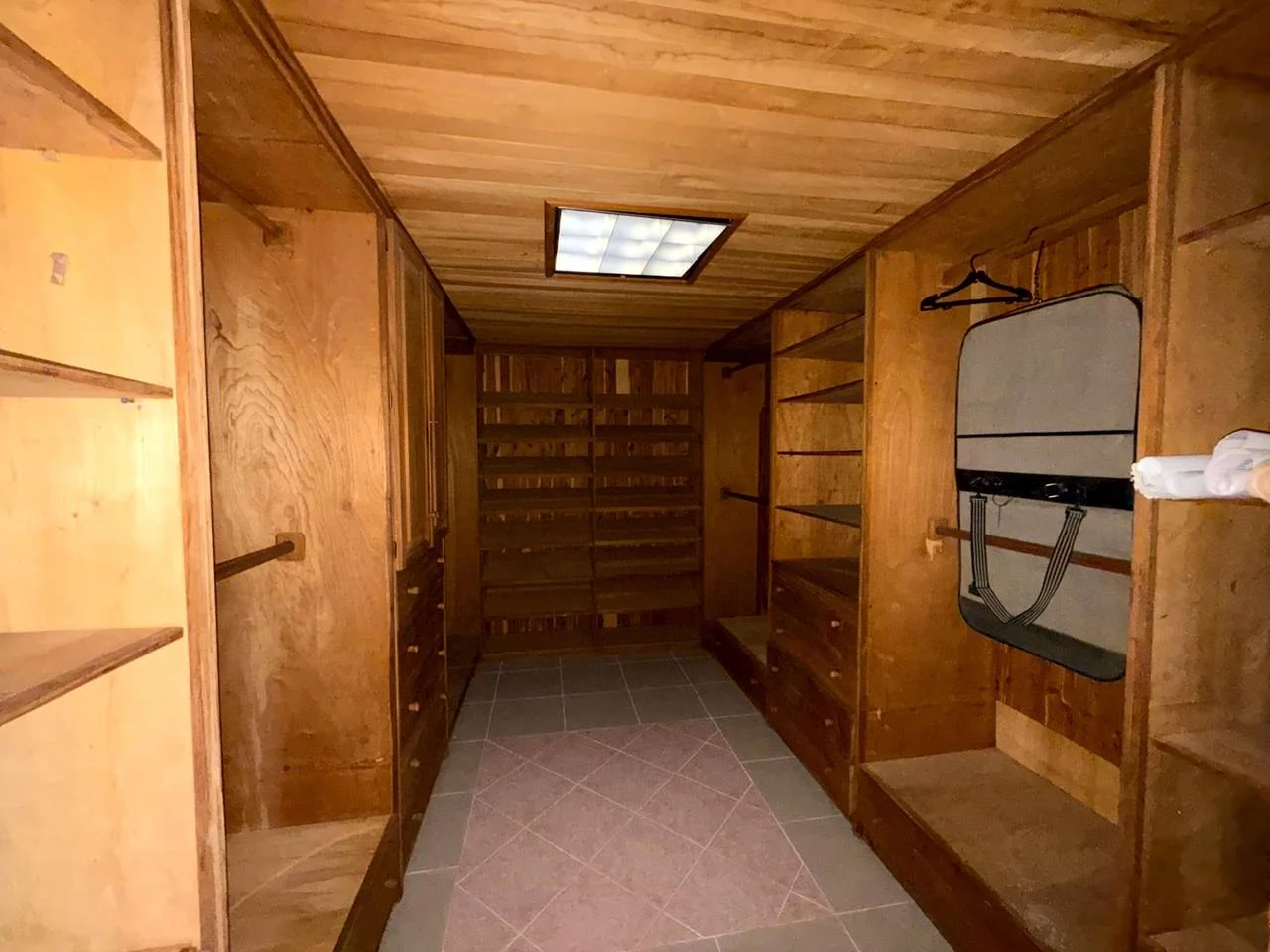 Isabel Villas: casa 4 hab. en venta