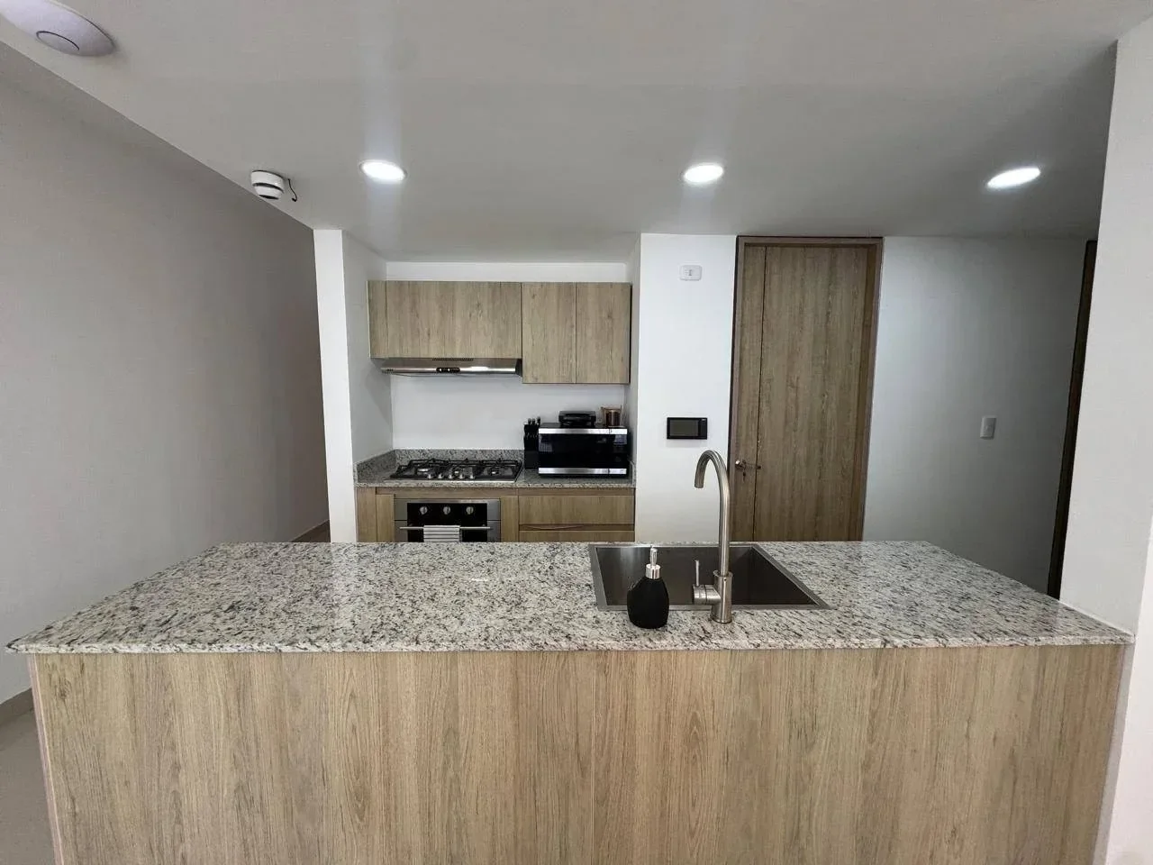 Av. Hispanoamericana: appartement 3 ch. · 121 m² à vendre - 3