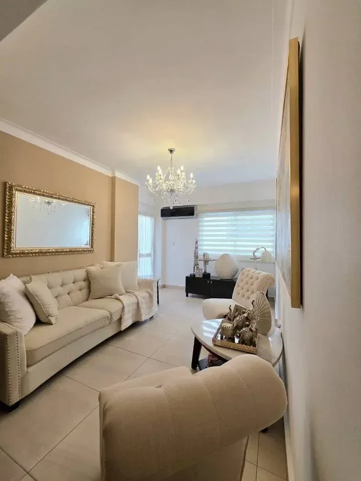 Apartamento de 2 habitaciones en venta en Los Prados, Distrito Nacional
