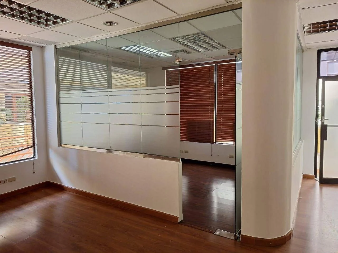 Venta: local comercial en Piantini, Santo Domingo D.N. - 5
