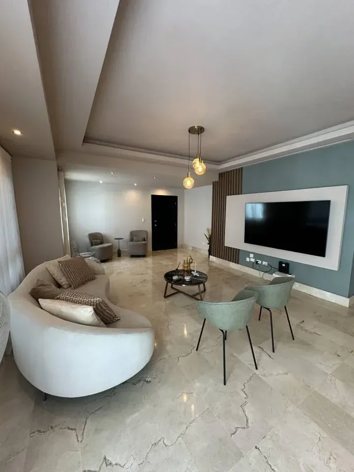 Apartamento en El Vergel, 183 m² en alquiler - 2
