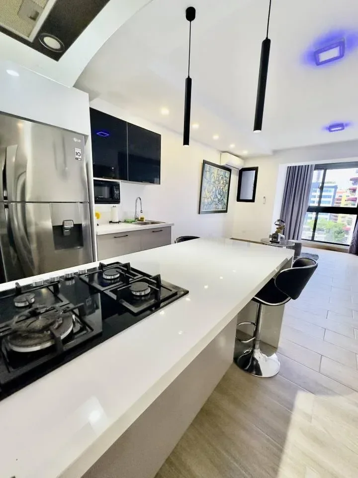 Apartamento en alquiler — Bella Vista, Santo Domingo D.N. (1 hab.) - 2