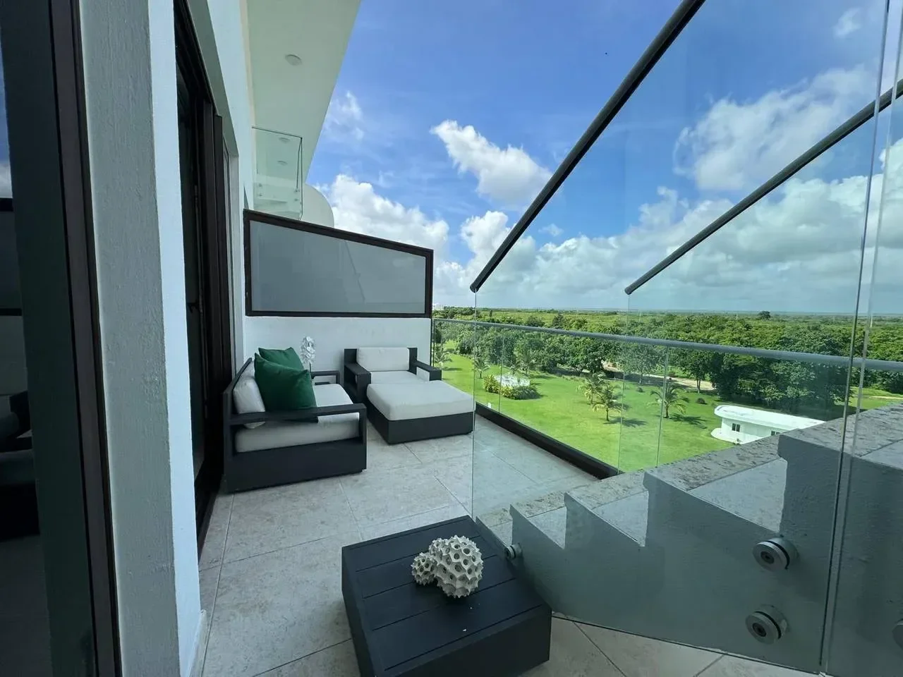 Apartamento de 2 habitaciones en venta en Cana Bay, Bavaro