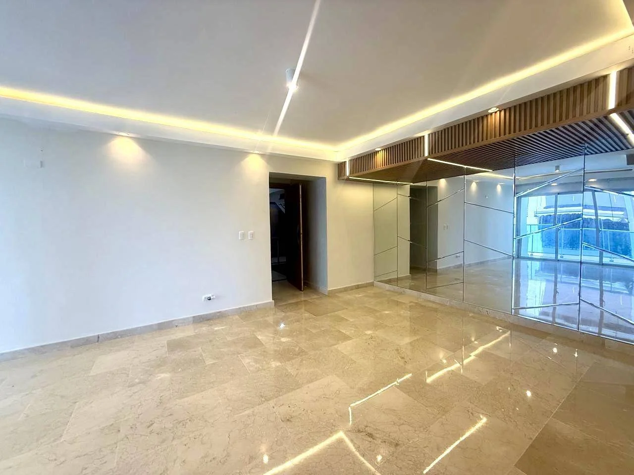 Venta: apartamento en Bella Vista, Distrito Nacional - 3